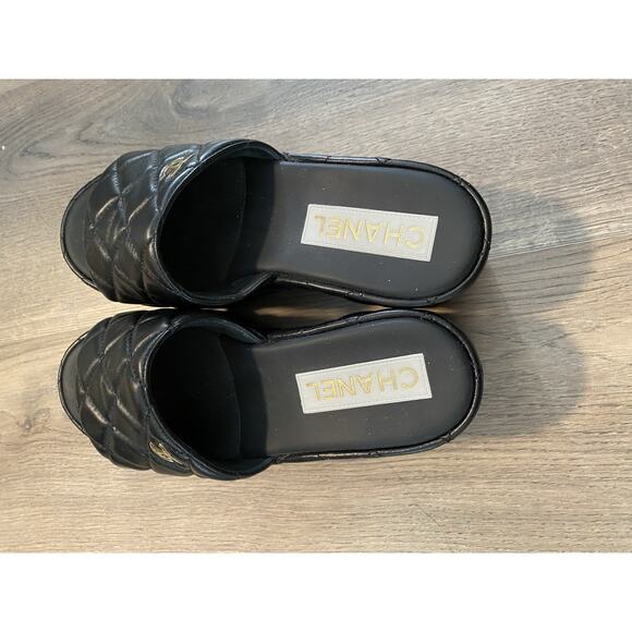 Chanel Leather Slides Interlocking CC Logo Women's Size 37 Black - Picture 4 of 10